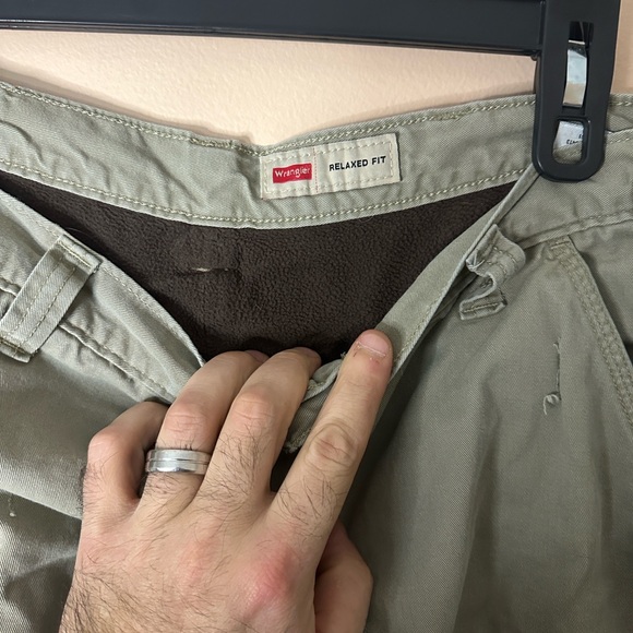 Wrangler Men's Olive Cargo Pants - Picture 6 of 8